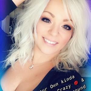 Meet your Posher, Apryl